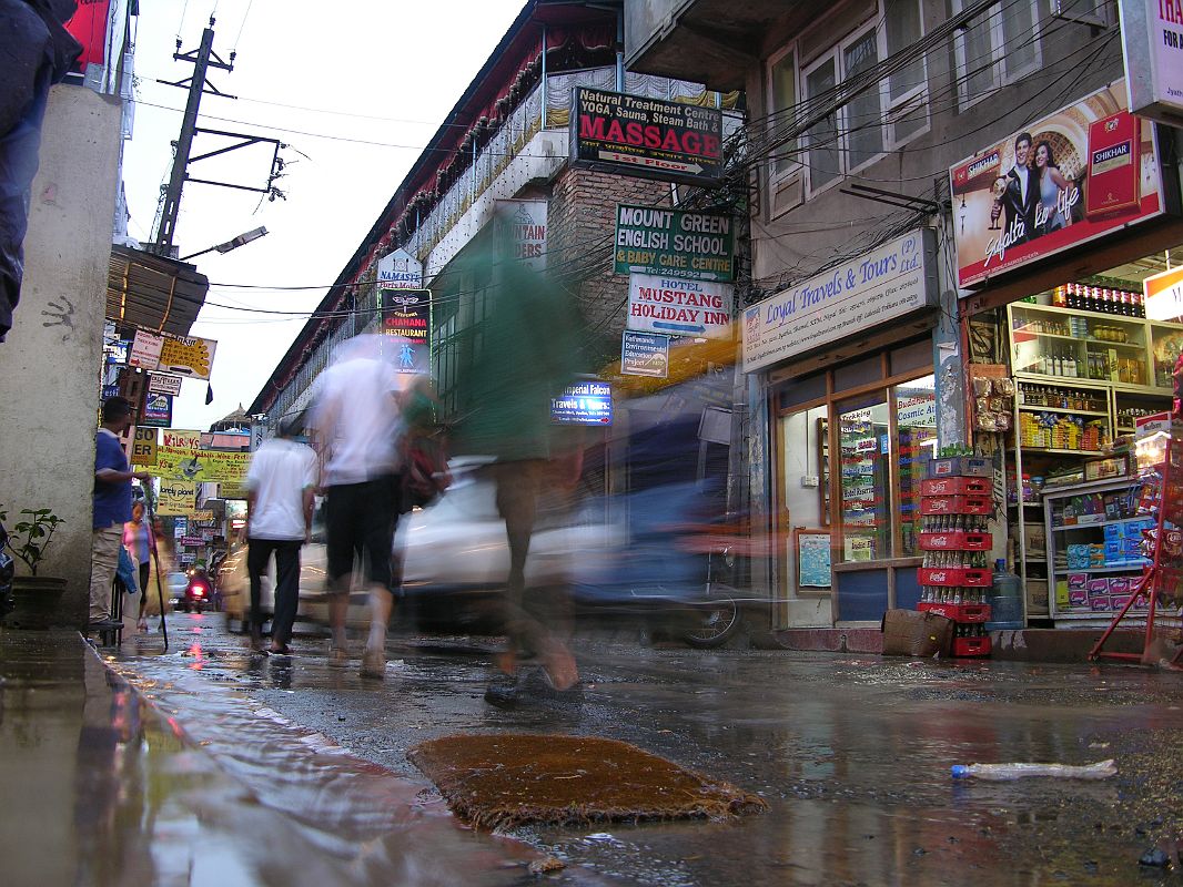 Kathmandu 02 04 Thamel Monsoon Rains The monsoon comes to Kathmandu from mid-June to mid-September. The monsoon rains came down extremely hard for about an hour, making walking around Kathmandu a bit treacherous. However, within half an hour of the rains stopping, the streets were dry again.